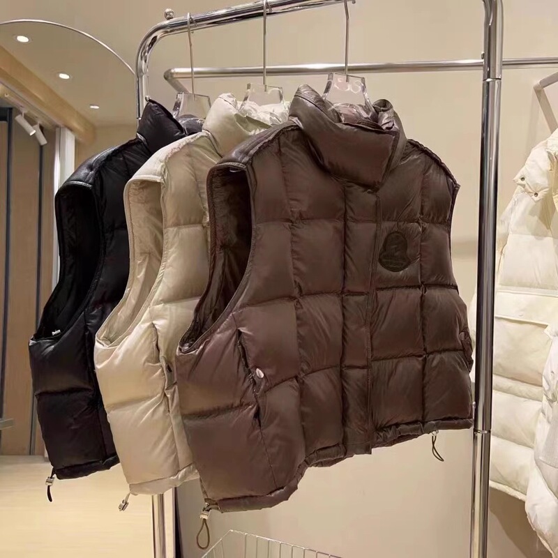 2025 Autumn and Winter New Korean Style Short Thickeneded down Vest Women's Fashion Trendy Lightning Mark Compartment Classy Vest 2025 Autumn and Winter New Korean Style Short Thickeneded down Vest Women's Fashion Trendy Lightning Mark Compartment Classy Vest