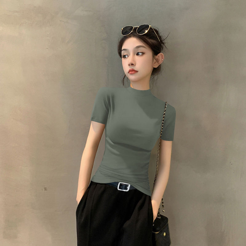 다크 그레이 하프 터틀넥 반소매