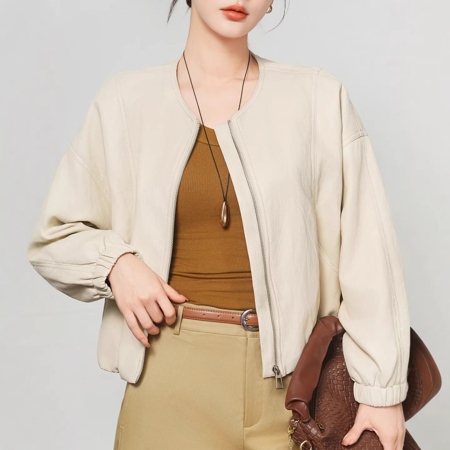 High-End Haining Simple Round-Neck Short Leather Jacket for Women 2026 Spring and Autumn New Style Loose Casual Style Sheepskin Coat
