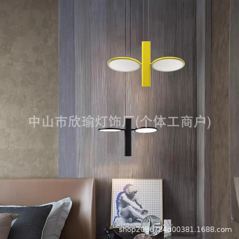 Habitación modelo Lectura Junto al sofá Tienda de ropa Candelabro de ventana ajustable Diseñador italiano Dormitorio Candelabro de noche
