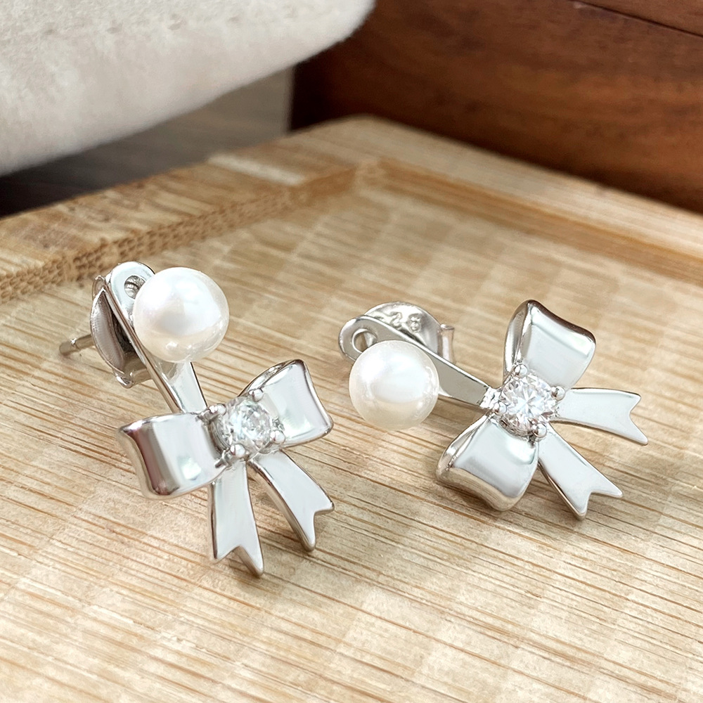 Pendientes de botón con perlas y circonitas para mujer_voghion.com