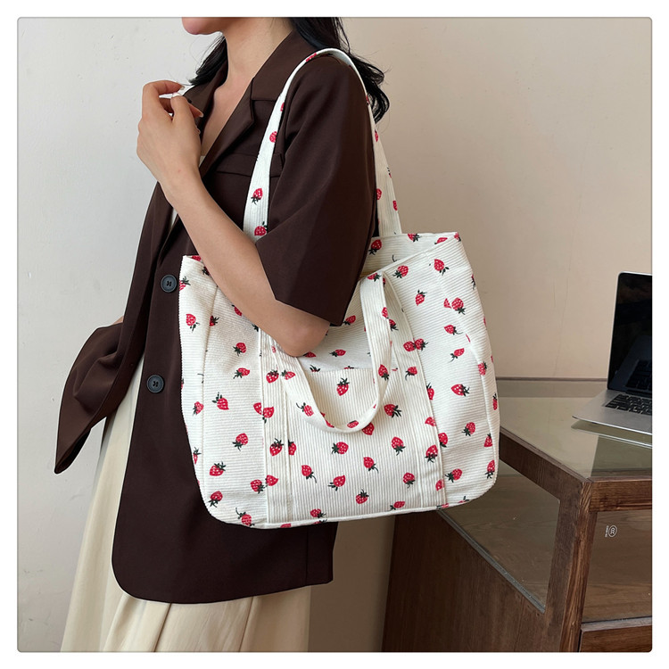 Women's Large Corduroy Strawberry Streetwear Sewing Thread Square Zipper Handbag display picture 27