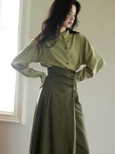 2025春秋浅绿气质衬衣外搭简约复古不对称领通勤深咖半身长裙套装