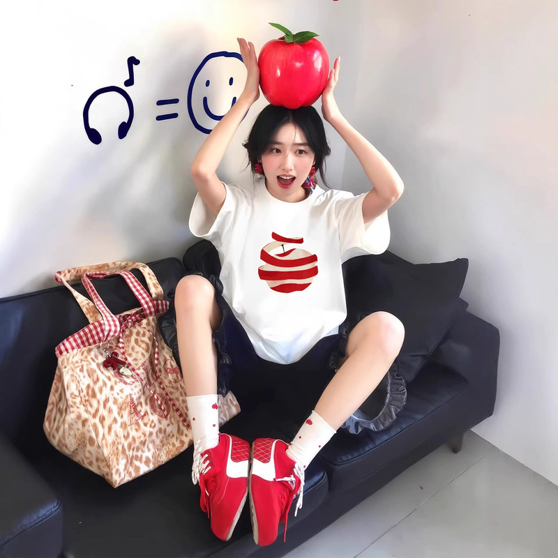 White Pure Cotton Apple Short-Sleeve T-Shirt for Women, Summer 2026 New Design, Niche Style, Regular Shoulder, Loose Half-Sleeve Top, Trendy