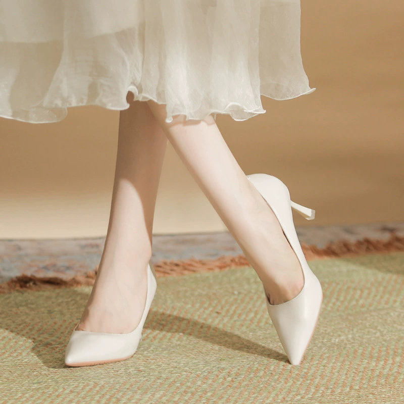 Туфли на шпильке 886 во французском стиле с острым носком для женщин, однотонные, подходят для повседневных поездок на работу, удобные и универсальные рабочие туфли, элегантные и уникальные.