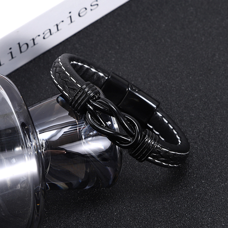Pu Leather, Alloy Material Solid Color Pattern Vintage Style Classic Style Solid Color Pu Leather Alloy Men's Wristband Men Cord & Leather Bracelets