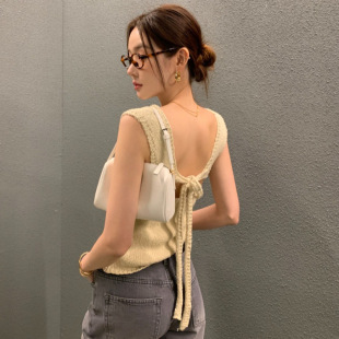 �n��chic�ļ��¿�¶�������OӋ�К��|�ٴ�o�䱳������ᘿ���4ɫ