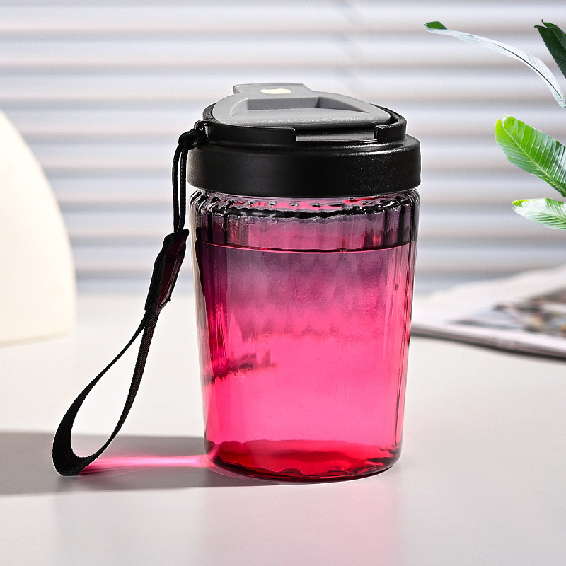 Taza de vidrio de agua de los estudiantes de entrenamiento militar portátil de otoño al por mayor de alto valor facial taza de vidrio resistente a altas temperaturas