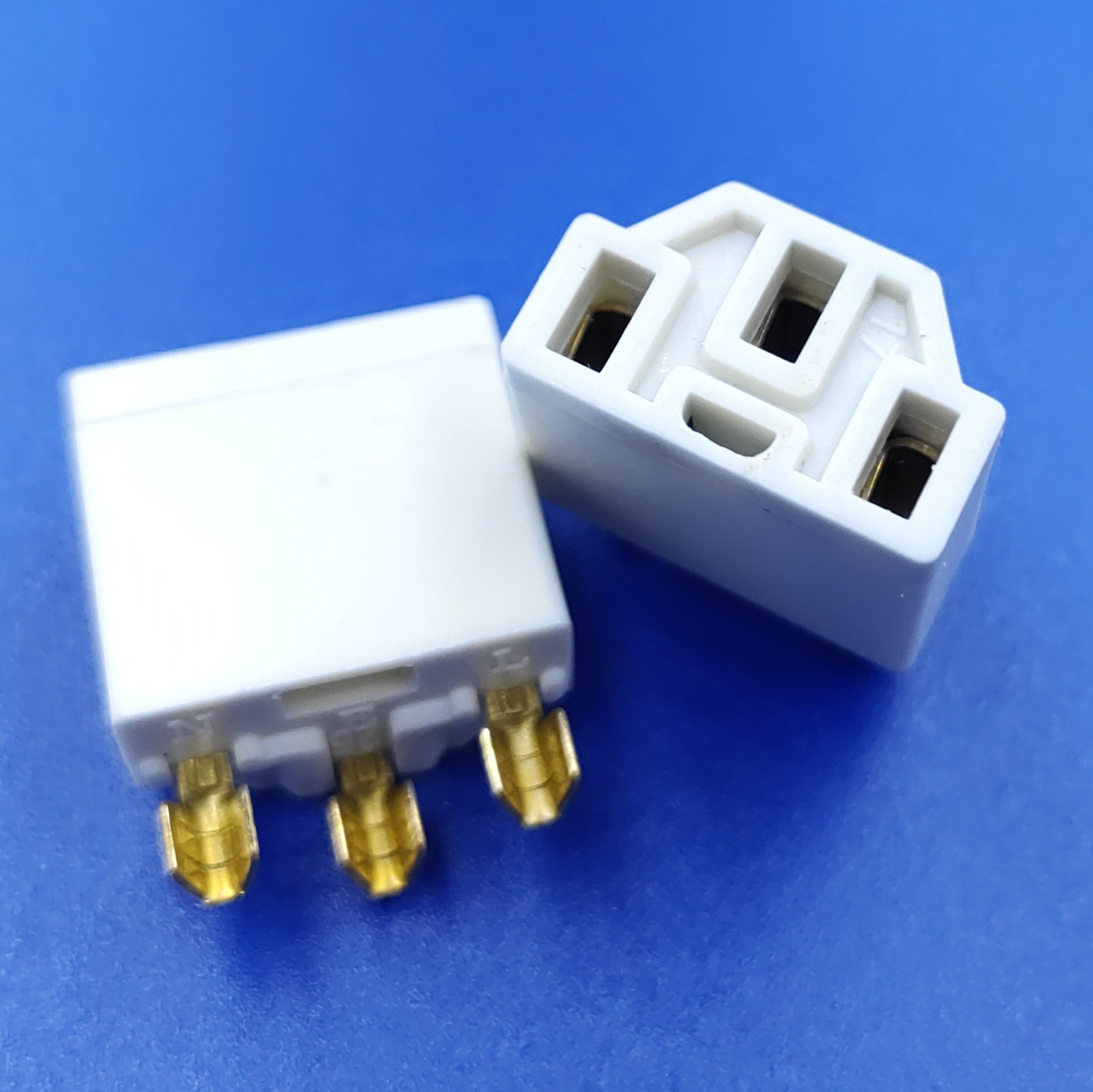 品字尾支架 品字尾内架 品字尾 C13品字母插 品字尾平底04厚