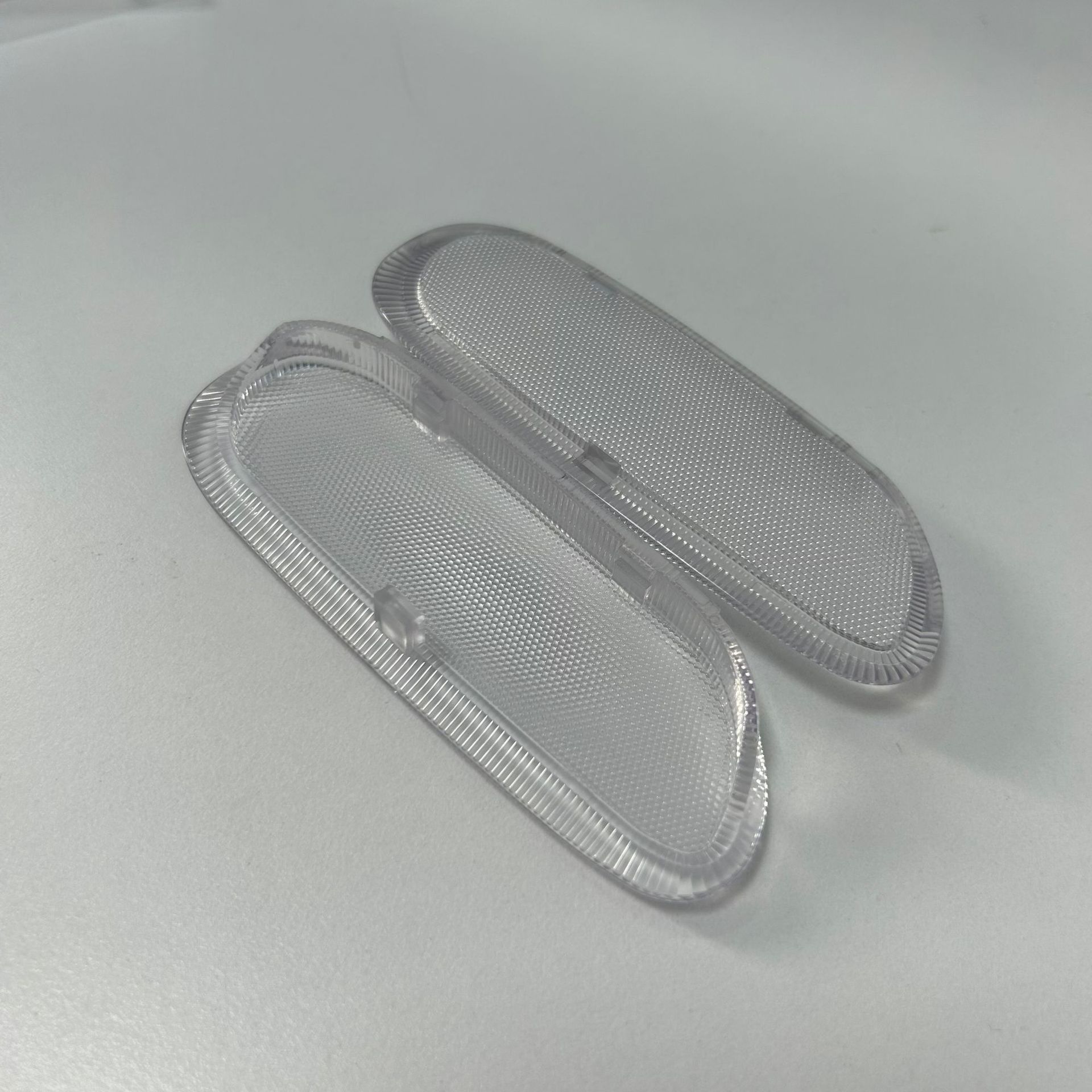 Suitable for Toyota Prado door light cover 81311-33010 left 81231-33010 right
