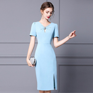 Improved cheongsam skirt with sky blue bubble sleeve and high waist front split