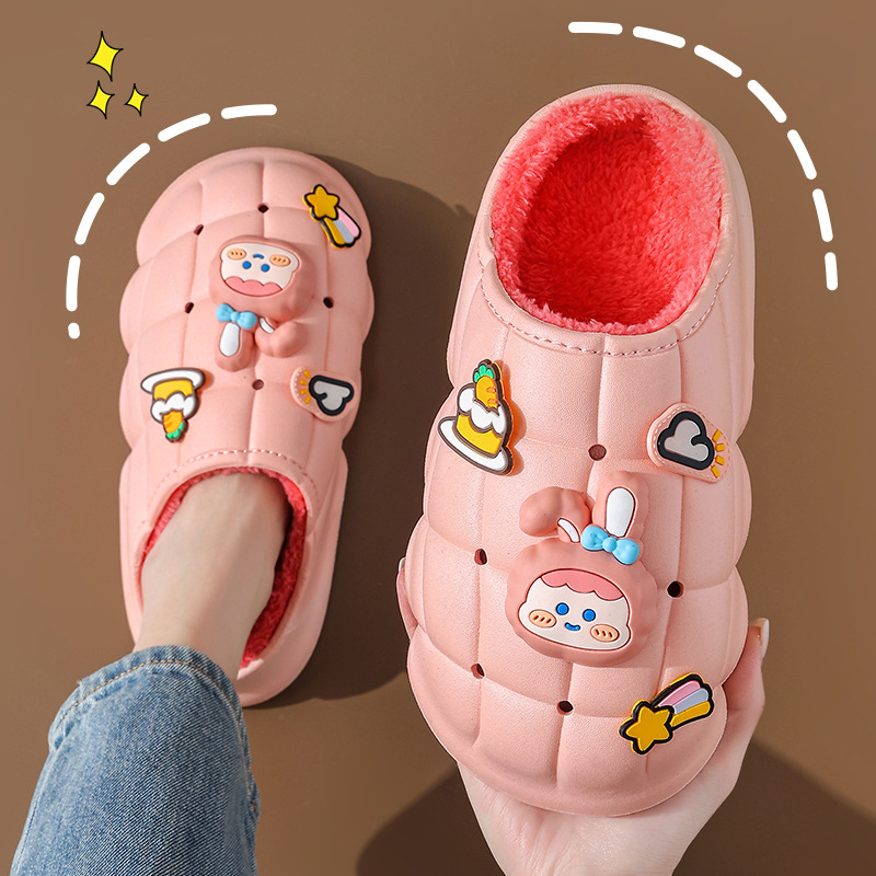 Pareja de invierno Zapatillas de algodón bolsa de mujer talón forrado de lana cálido hogar peludo dibujos animados impermeable slip-on zapatos de algodón de suela gruesa hombres