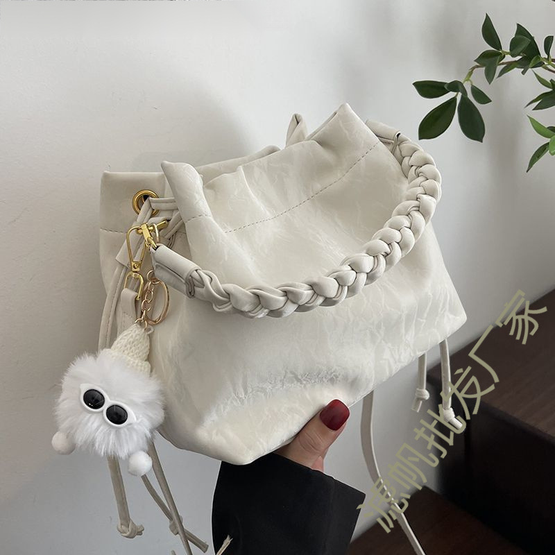 ハイエンドの西洋スタイルのニッチなピンクのバッグ、女性の新しい多用途クロスボディバッグ、ファッショナブルなハンドバッグ、バケットバッグ|undefined