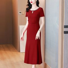 结婚妈妈礼服平时可穿喜婆婆婚宴装高贵参加婚礼红色鱼尾连衣裙夏