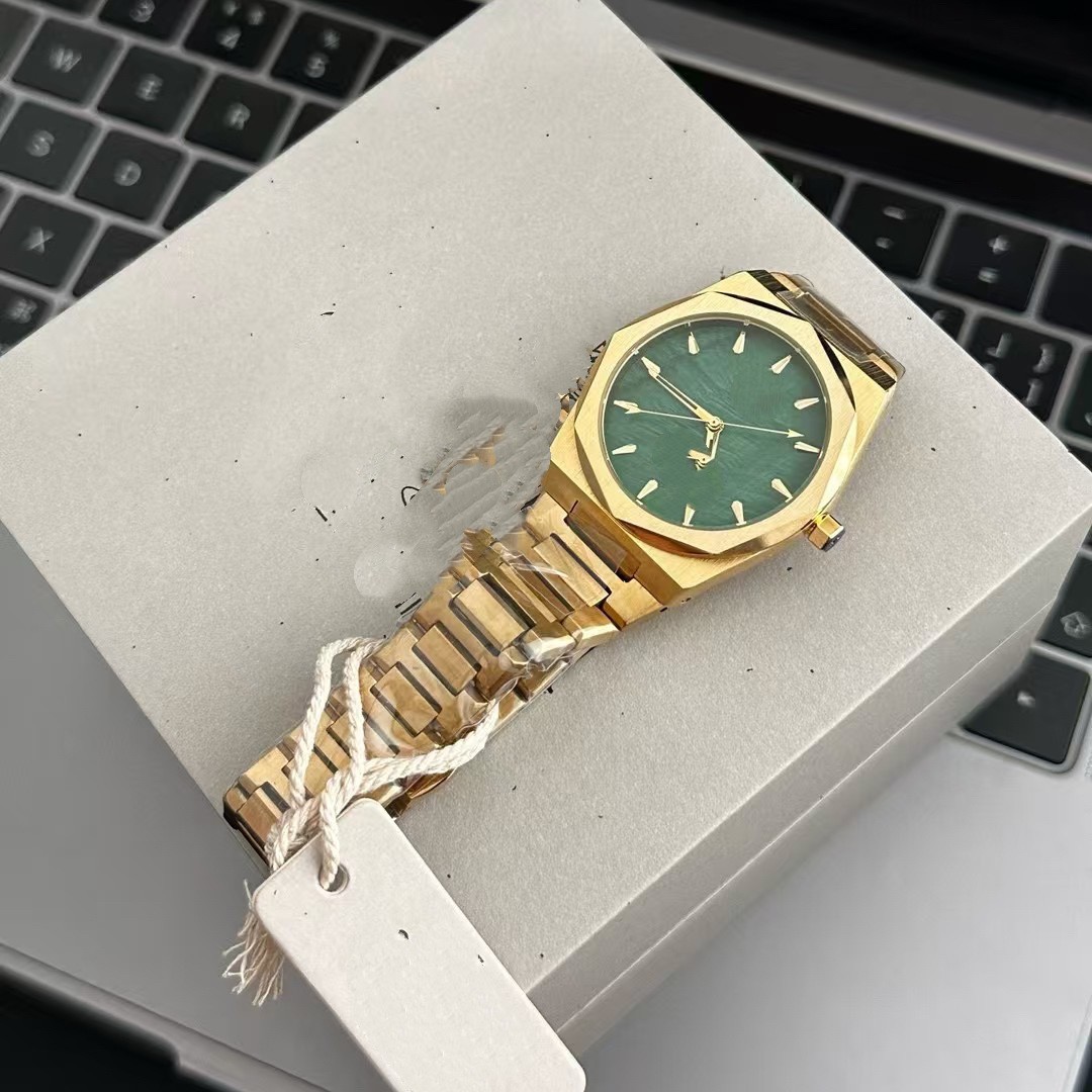 Same Style Empress Watch Pocket Watch Quartz Watch Mother-Of-Pearl Saturn Xiaohongshu Popular Black and White Striped Men's and Women's Models