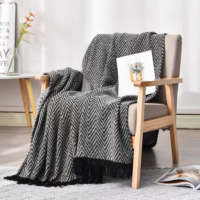 Model Room Blanket, Bed Towel, Sofa Blanket, Exhibition Hall Furniture, B&B Hotel Model Room, Black and White Bedside Blanket Model Room Blanket, Bed Towel, Sofa Blanket, Exhibition Hall Furniture, B&B Hotel Model Room, Black and White Bedside Blanket