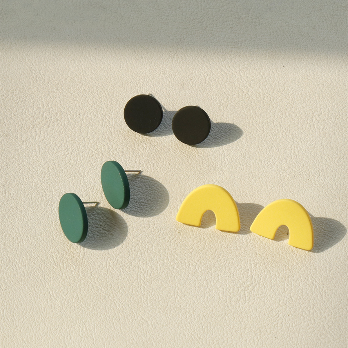 3 Pairs Simple Style Geometric Soft Clay Women's Ear Studs display picture 3