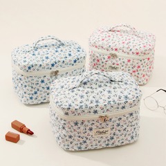 2024跨境新款高級感小碎花手提化妝包收納便攜式小清新手提包 廠