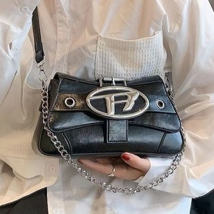 �¿�Ů��С�������߼����ð�朗l�r��б���Ҹ������μ�б��Ů��