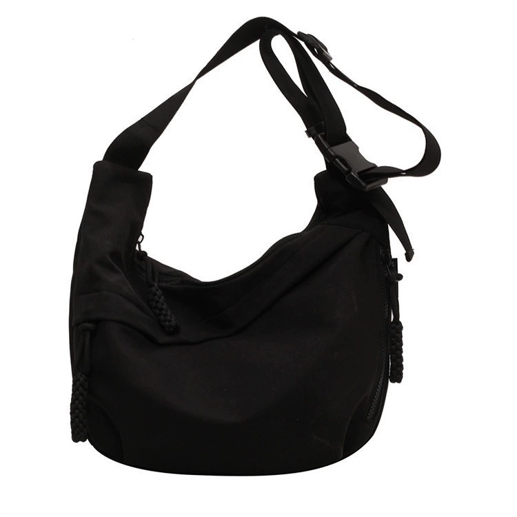 Capacious shoulder bag for leisure, trend one-shoulder bag