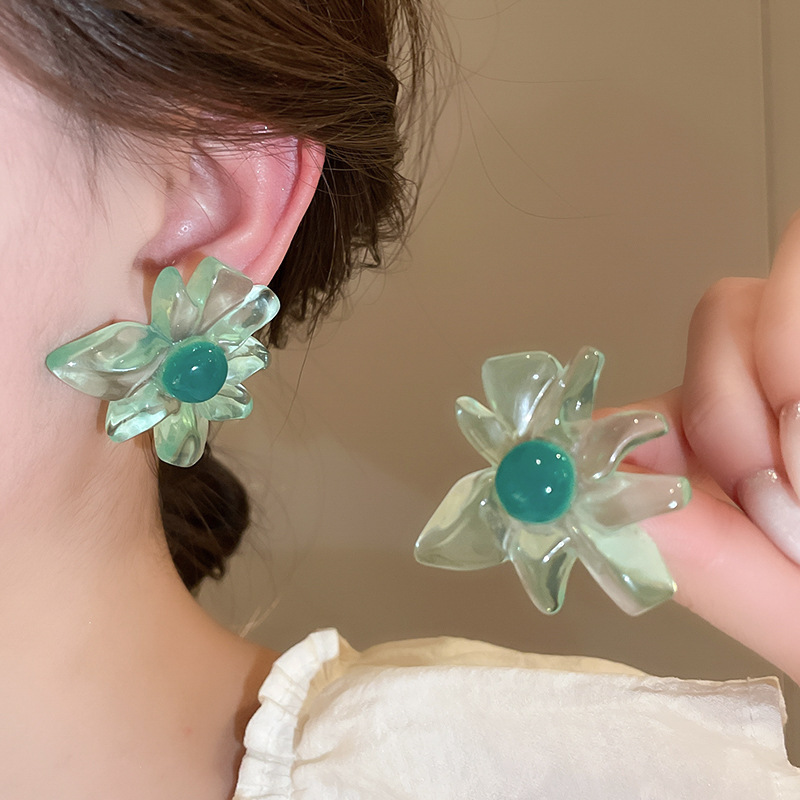 Pendientes de borla de flor de súper hada de plata Pendientes de ins pequeños frescos y dulces Personalidad de moda Pendientes de alta gama al por mayor