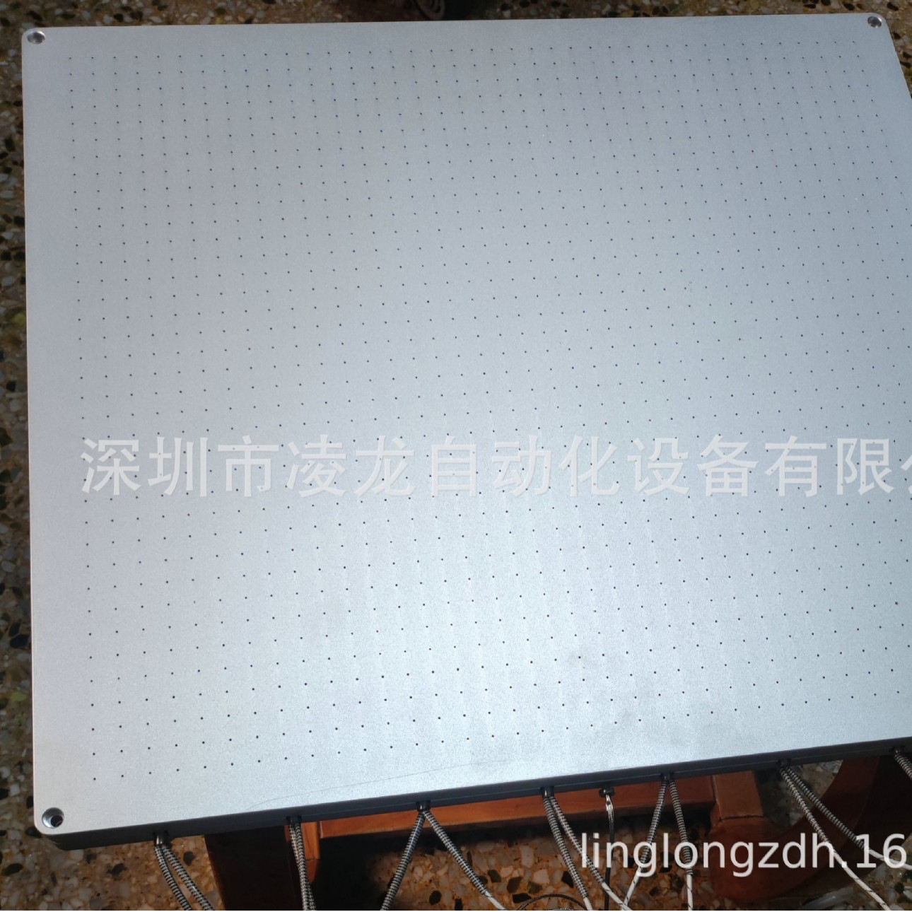 �ṩ��������ξߣ����ƽ̨  ��ռо� �����ҵ̨ ���̨��2