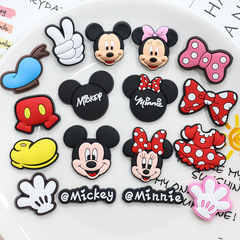 ミッキーマウスのミッキーのミニーシリーズとPVCの穴の携帯電話のケースのアクセサリーは靴のコップのイヤホンのケースのシールを掛けます。