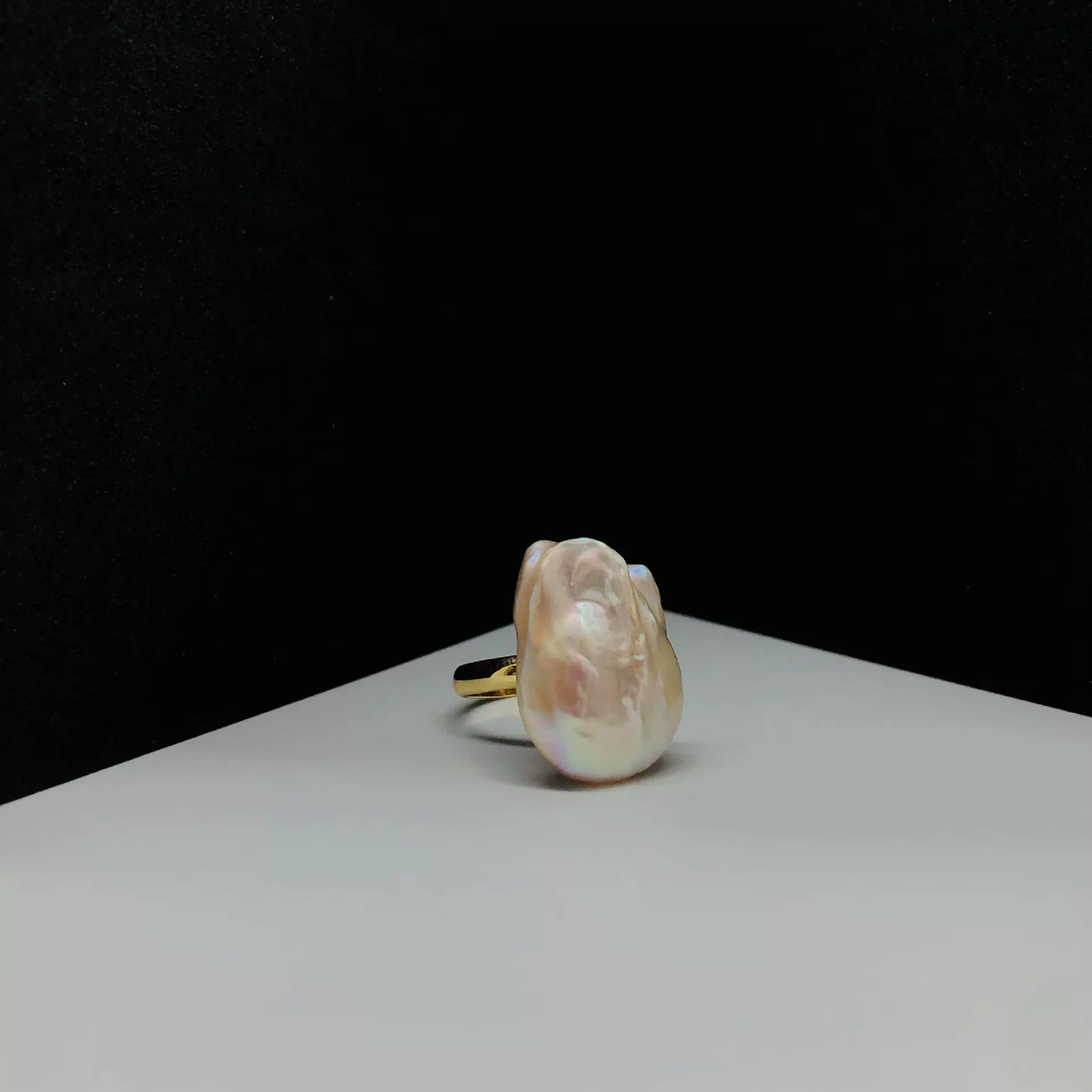 天然异形粉色巴洛克珍珠戒指铜镀18K真金小众设计简约款厂家直供