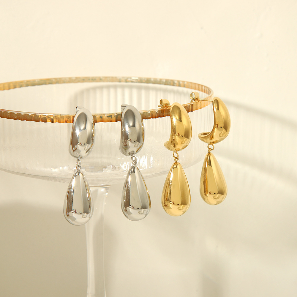 Vacuum Plating 18K Gold Plated Moon Water Droplets 316L Stainless Steel  Elegant Vintage Style Waterproof Non Tarnish Surgical Steel Drop Earrings display picture 6