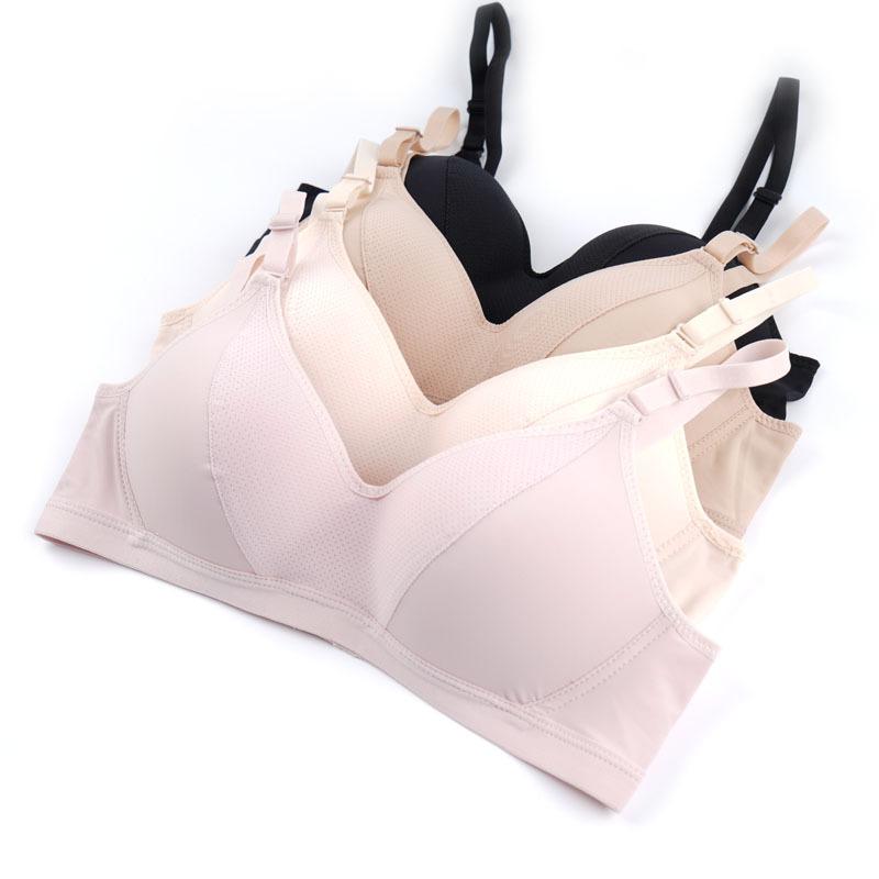 Fábrica de stock sin anillo de acero sujetador ropa interior damas suave y ligera cómodos sujetador simple B taza