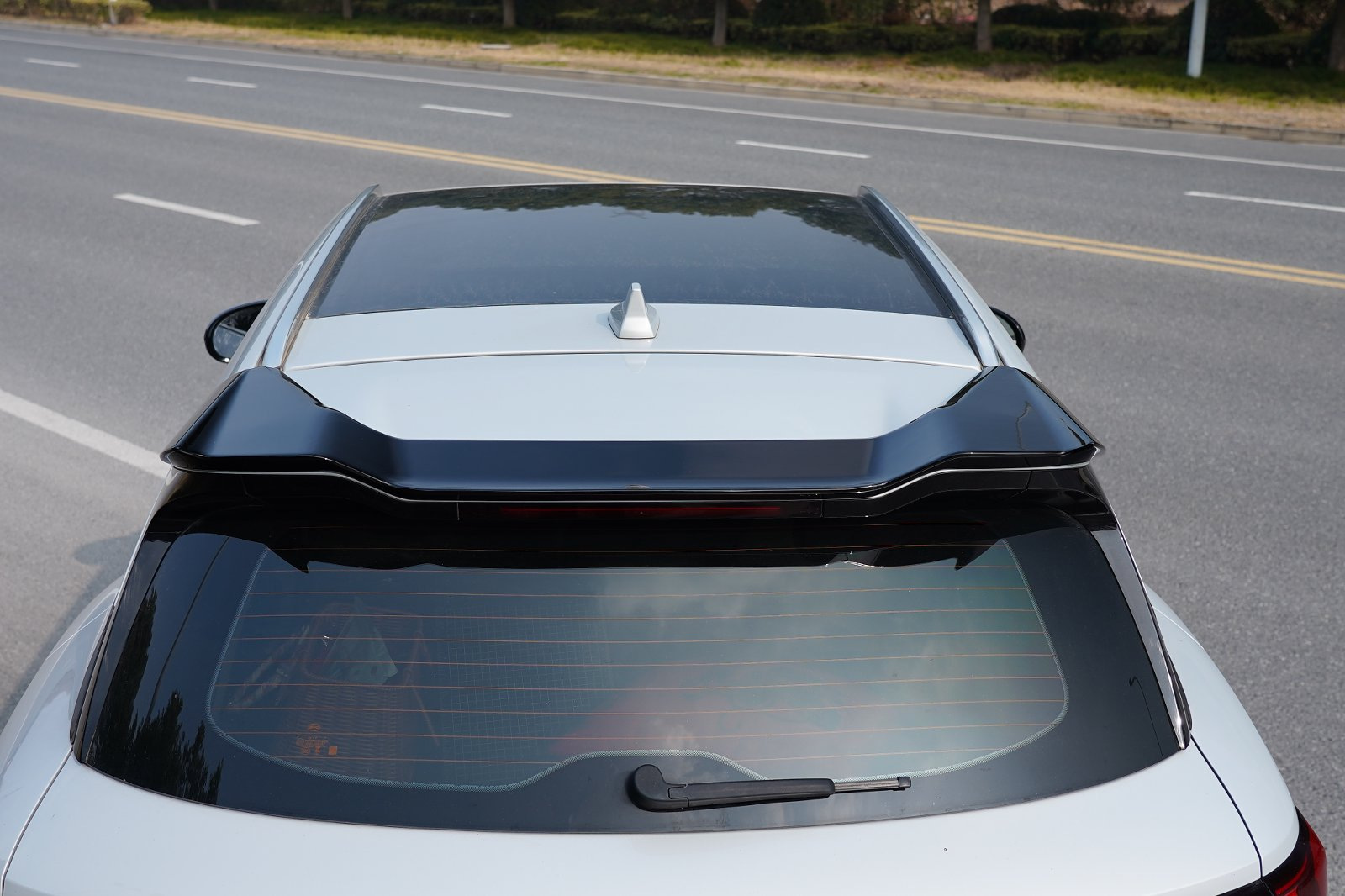Suitable for 24-25 model Yuan UP, specialized rear spoiler and top wing exterior modification, Yuan UP no-drill decorative modification parts