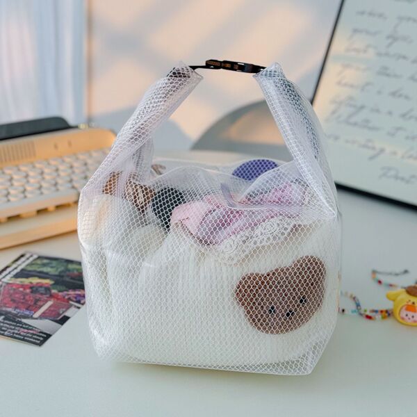 大容量手提游泳包高颜值防水材质收纳包便携式旅行化妆包跨境批发