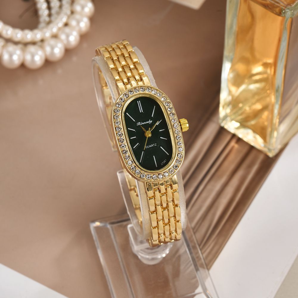 Nueva chica de estilo coreano temperamento pequeño cuadrado brazalete de diamantes temperamento de moda cinturón de acero para mujer reloj de cuarzo para mujer