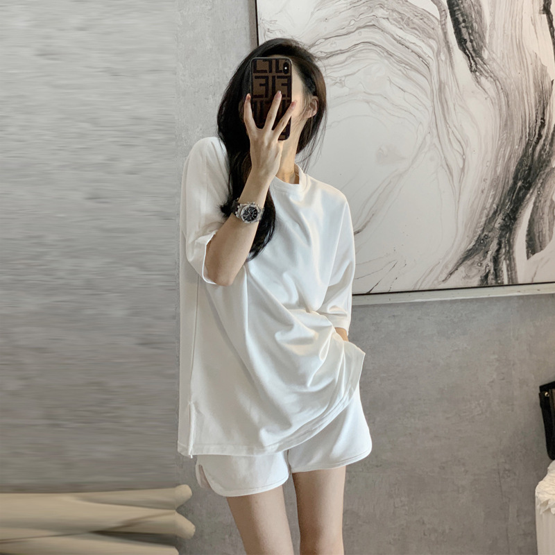 White Short-Sleeved T-Shirt for Women, Summer Casual Sports Suit, New Style, Loose, Fashionable, Slimming Shorts, Two-Piece Set, Trendy