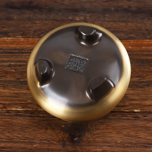 Copper incense burner three-legged bare face incense burner aromatherapy burner sandalwood burner household worship copperware crafts manufacturer wholesale