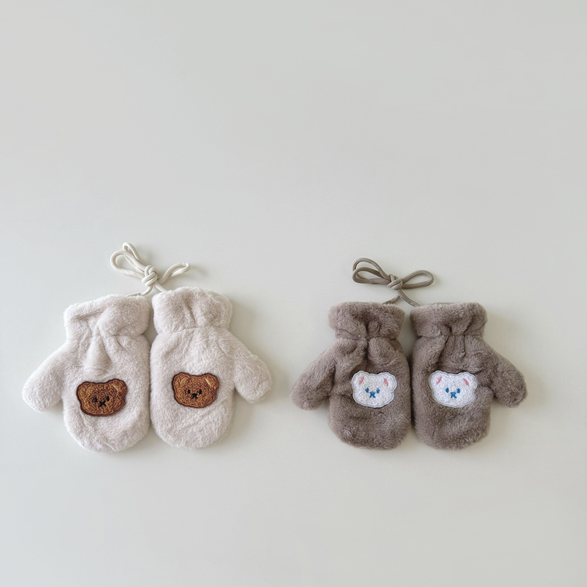 Guanti per bambini Winter Bear neonati e bambine con pile spesso caldo collo appeso pacchetto completo guanti_voghion.com