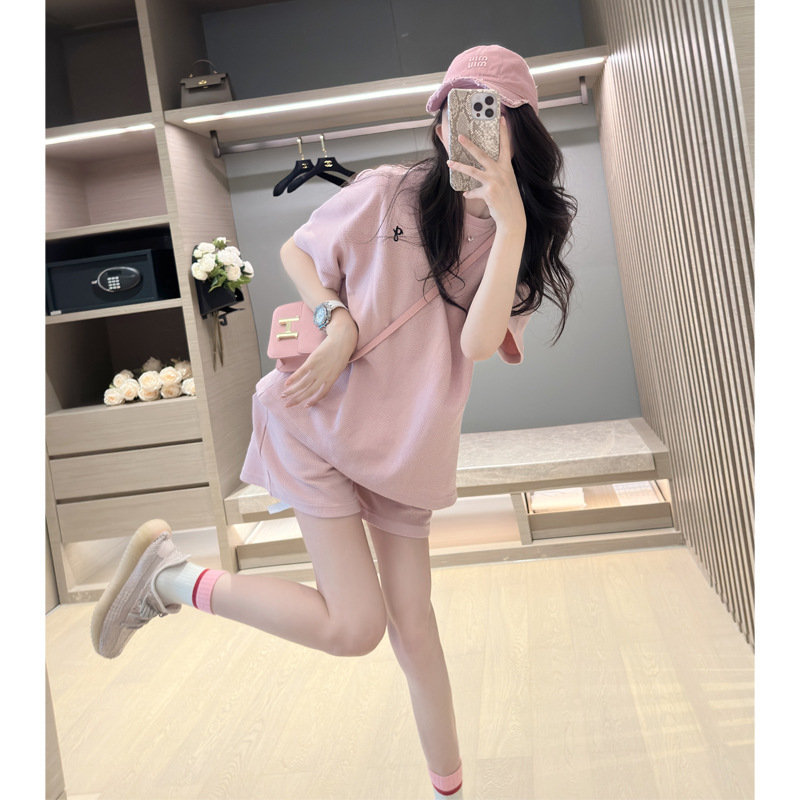Internet Celebrity Pink Casual Sports Suit for Women, Summer Loose Fit, Slimming, Stylish and Fashionable Casual Shorts Set for Petite Figures