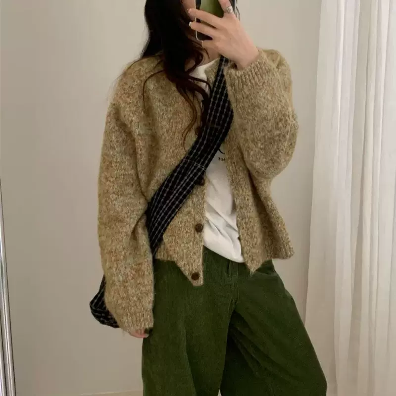 韩系温柔花线软糯慵懒风针织开衫女秋季新款宽松气质显瘦毛衣外套