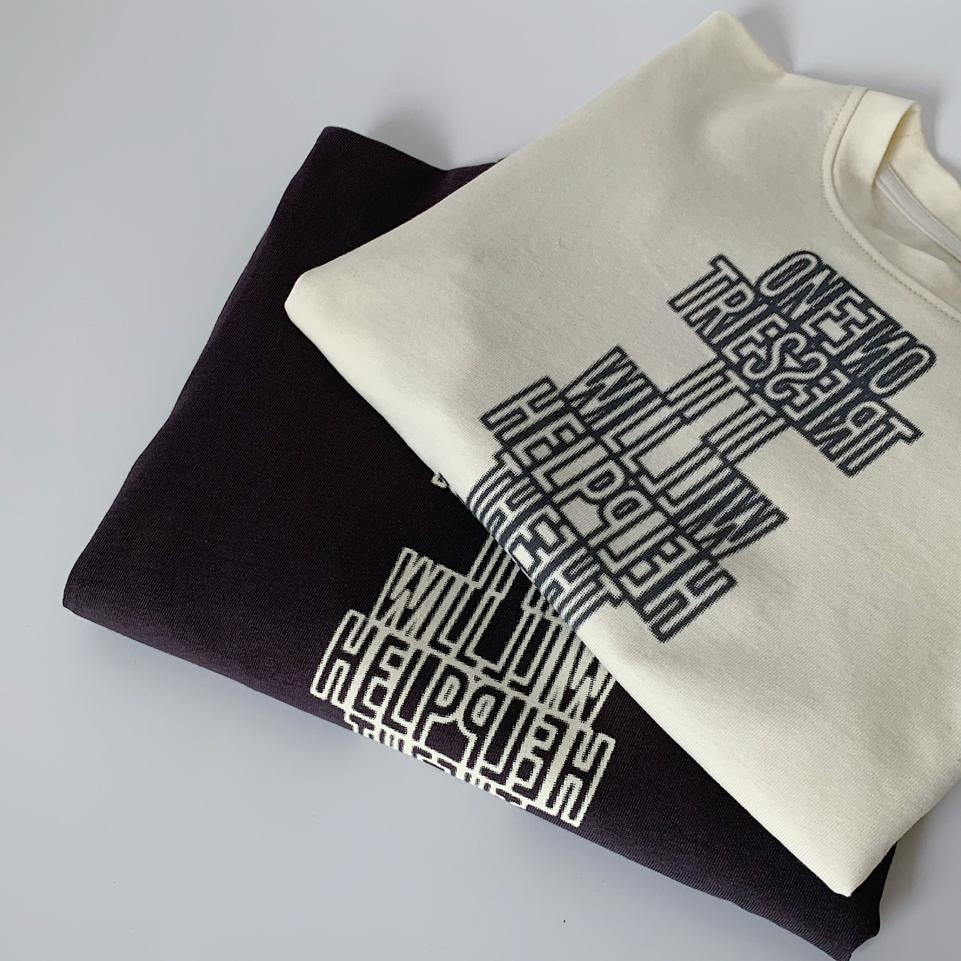 Maibao camiseta para niños 2024 primavera manga larga falso de dos piezas para niños y niñas carta camisa de fondo de algodón para niños