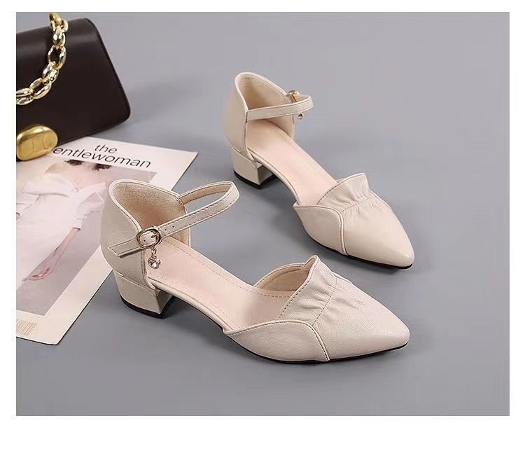 variety of low-heeled shoes