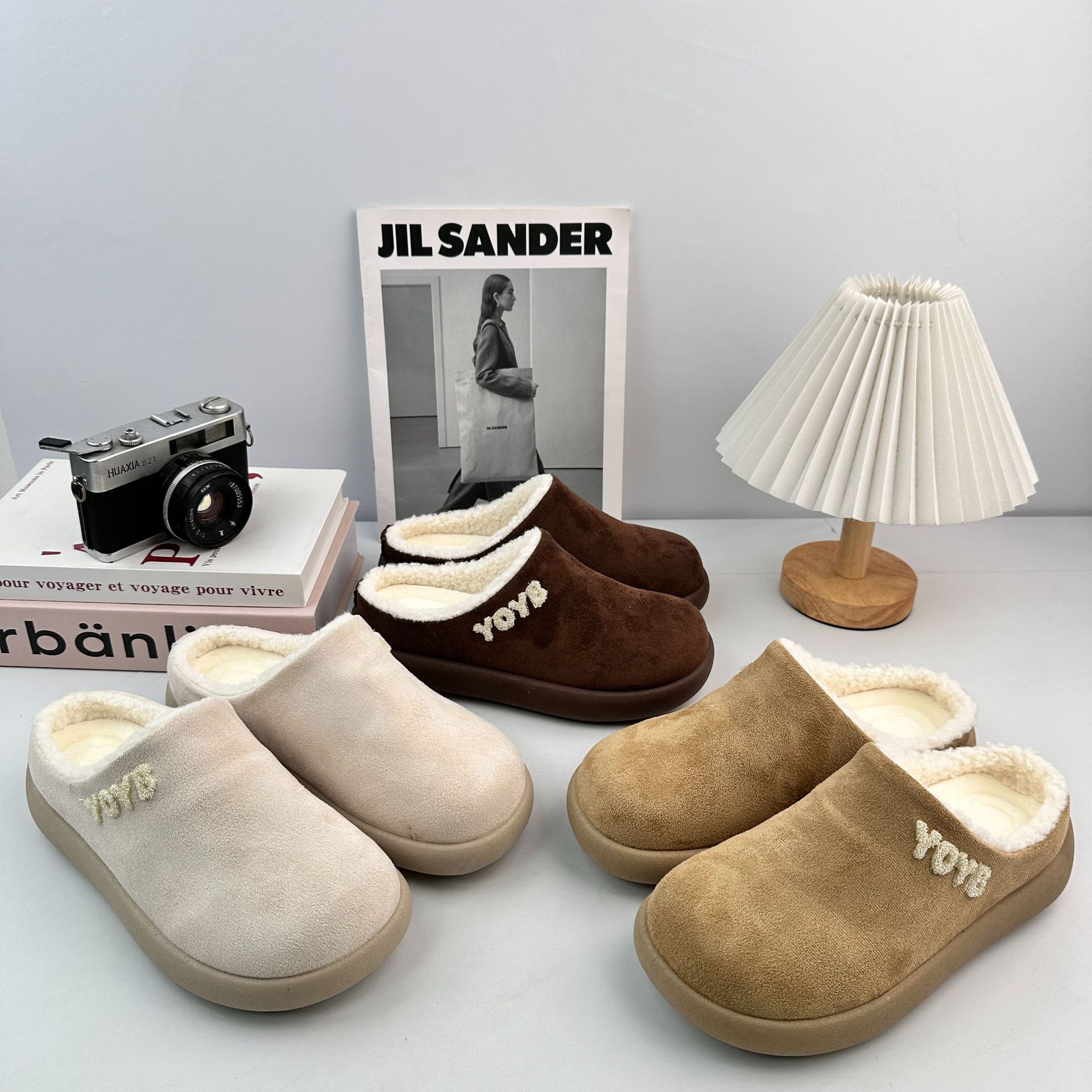 Zapatillas de algodón de invierno 2025 nuevas zapatillas de algodón de invierno antideslizantes calientes para mujeres a prueba de viento calientes