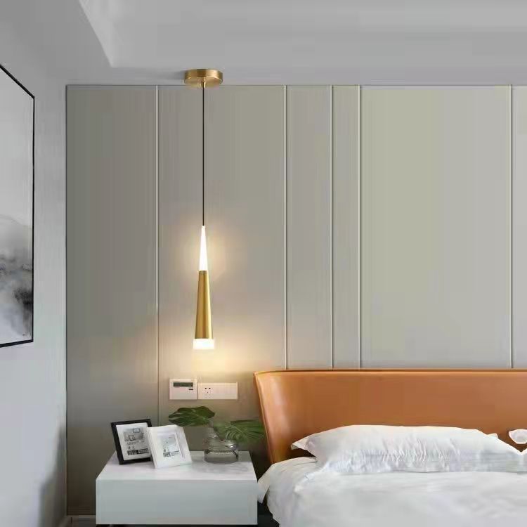 Lámpara de cabezal de cama moderna y simple dormitorio ligero lujoso línea larga luz caliente pequeña lámpara de cabina de cabina de sofá simple pared de fondo de TV