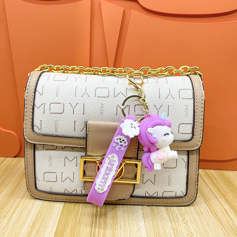 Unicornio encantador y exquisito llavero de coche muñeca joyería pequeña llave colgante bolsos creativos colgante llavero