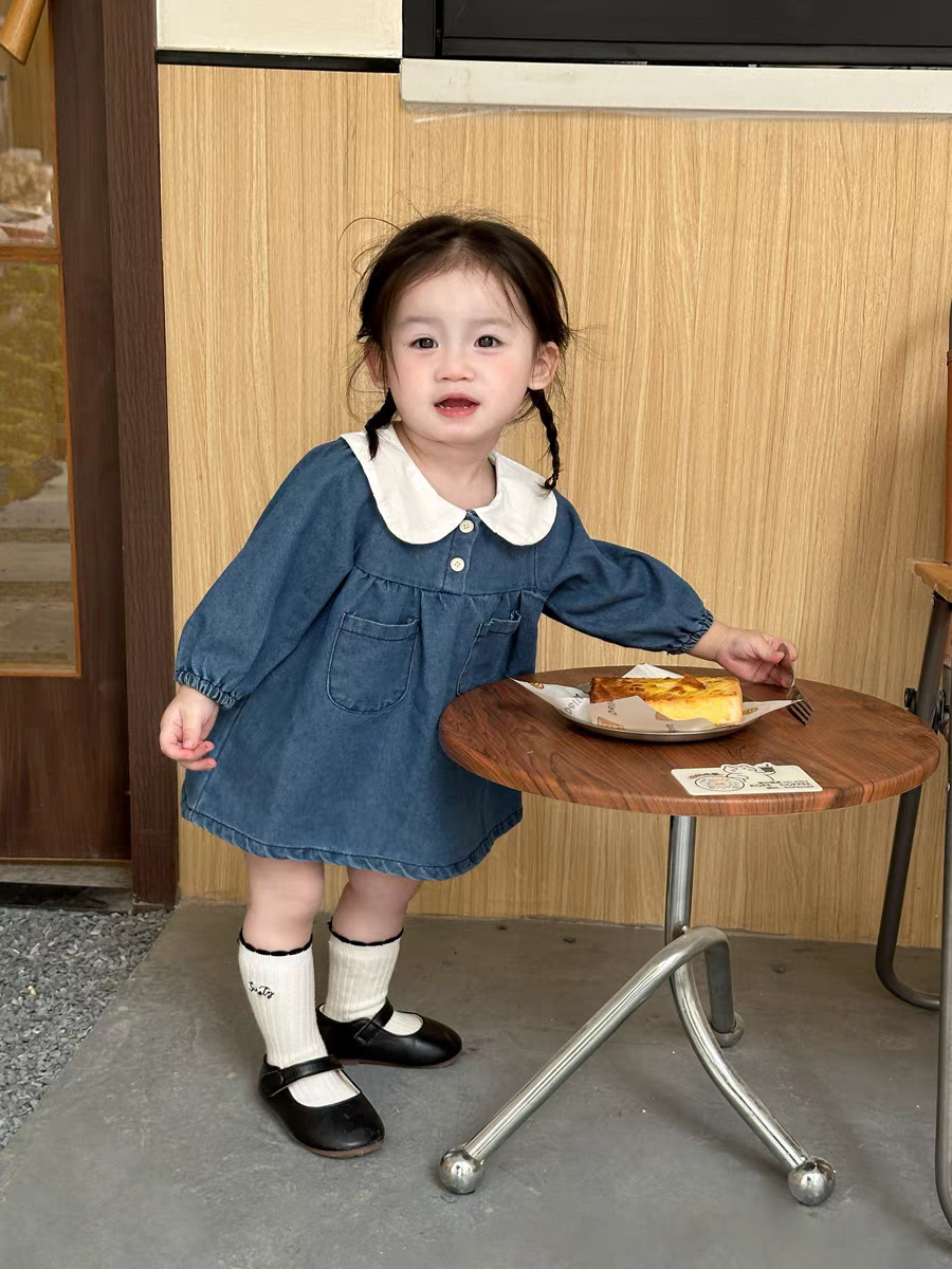 Robe en jean pour bébé fille avec col poupée style coréen_voghion.com