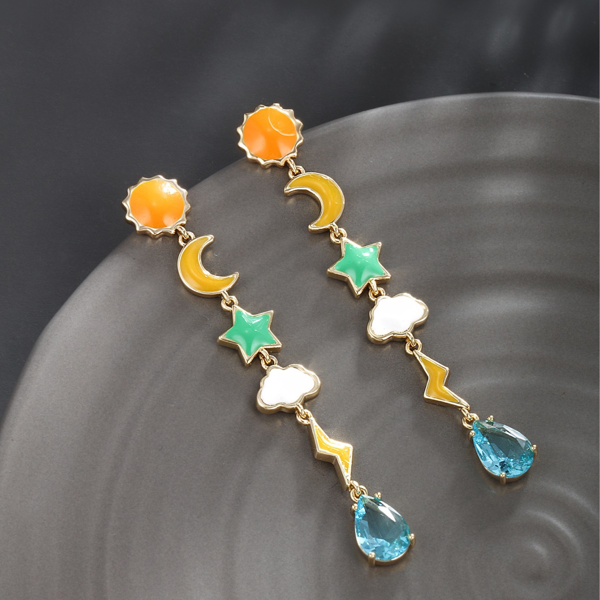 Joyas Xuping sol, estrella, luna, nube relámpago, aretes largos, nicho de diseño, aretes de esmalte de color al por mayor