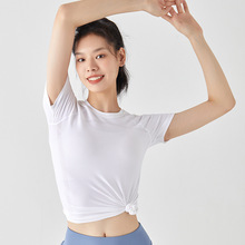 2024�¿�Ů�b�\���U��͸���p������Ů�ǹ�ɫ�ߏ��ļ��̿�T������