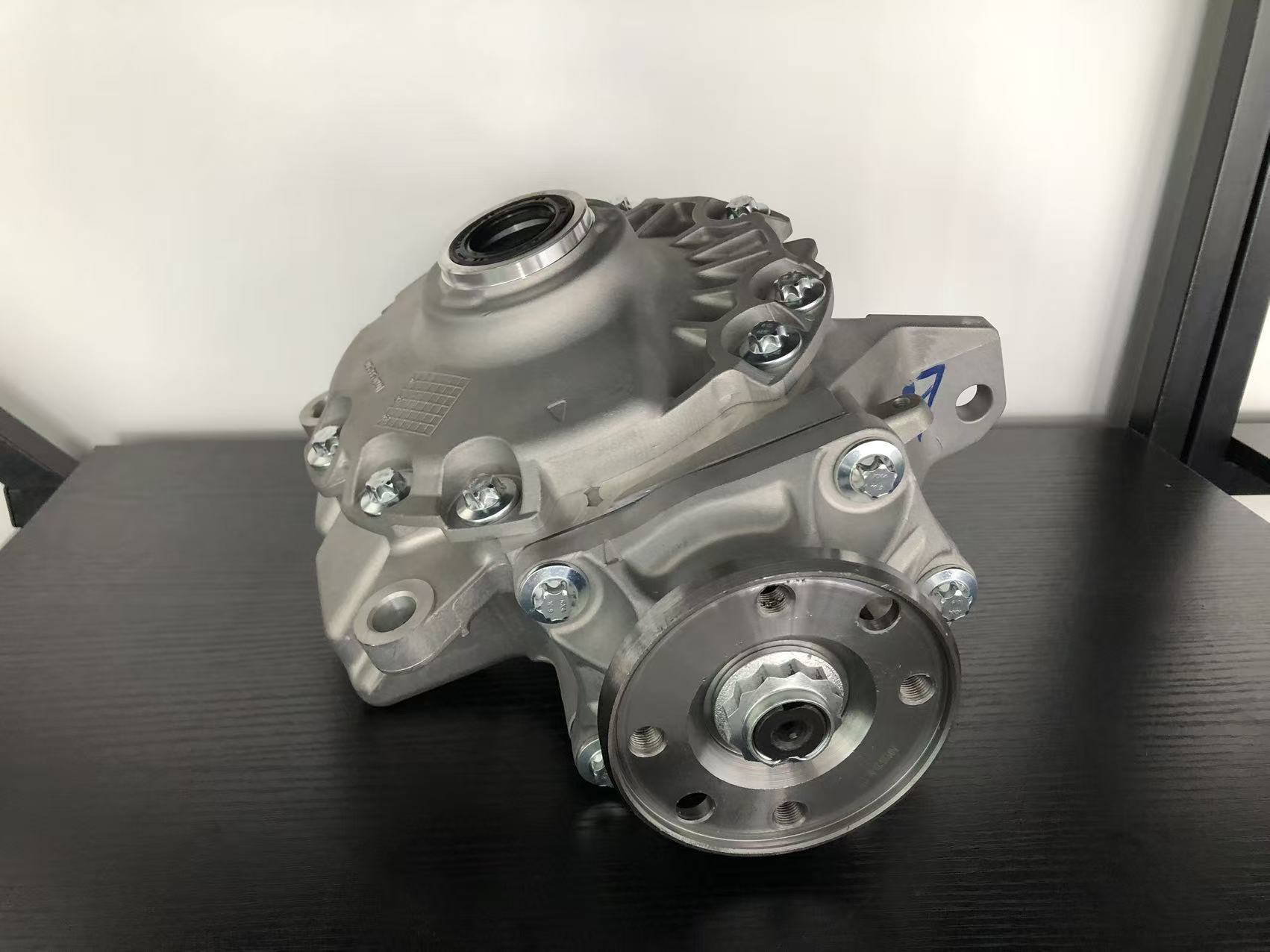 Mercedes-Benz GLC300 X253 C253 4MATIC front differential assembly, 3.27 gear ratio