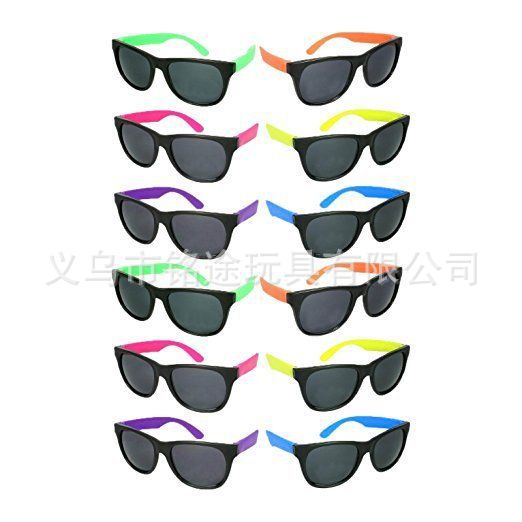 Caliente en stock Hawaiano colorido partido gafas de sol fiesta suministros playa gafas fábrica al por mayor