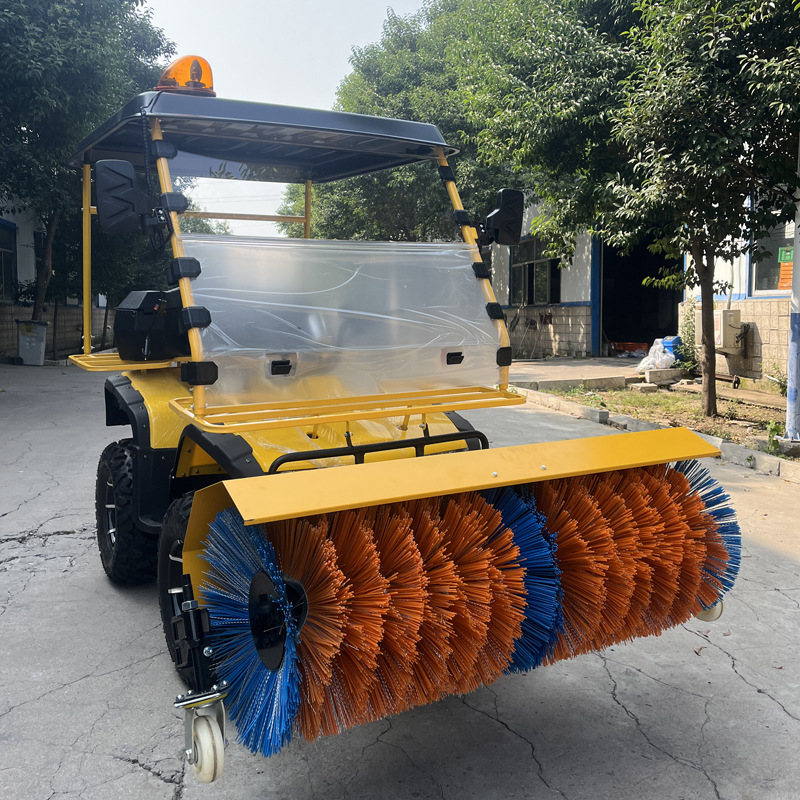 座驾式除雪车 道路清雪机多功能四轮扫雪车