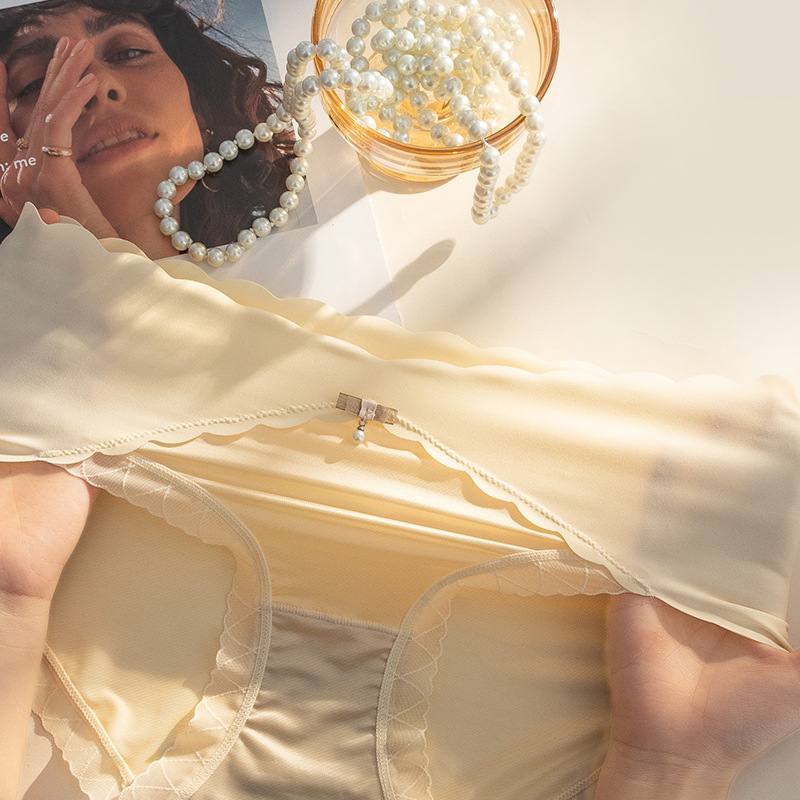 Calzoncillos de mujer de encaje de seda de hielo sin costuras de alta gama sedoso suave de cintura media de encaje de seda de hielo de satén de lujo ligero